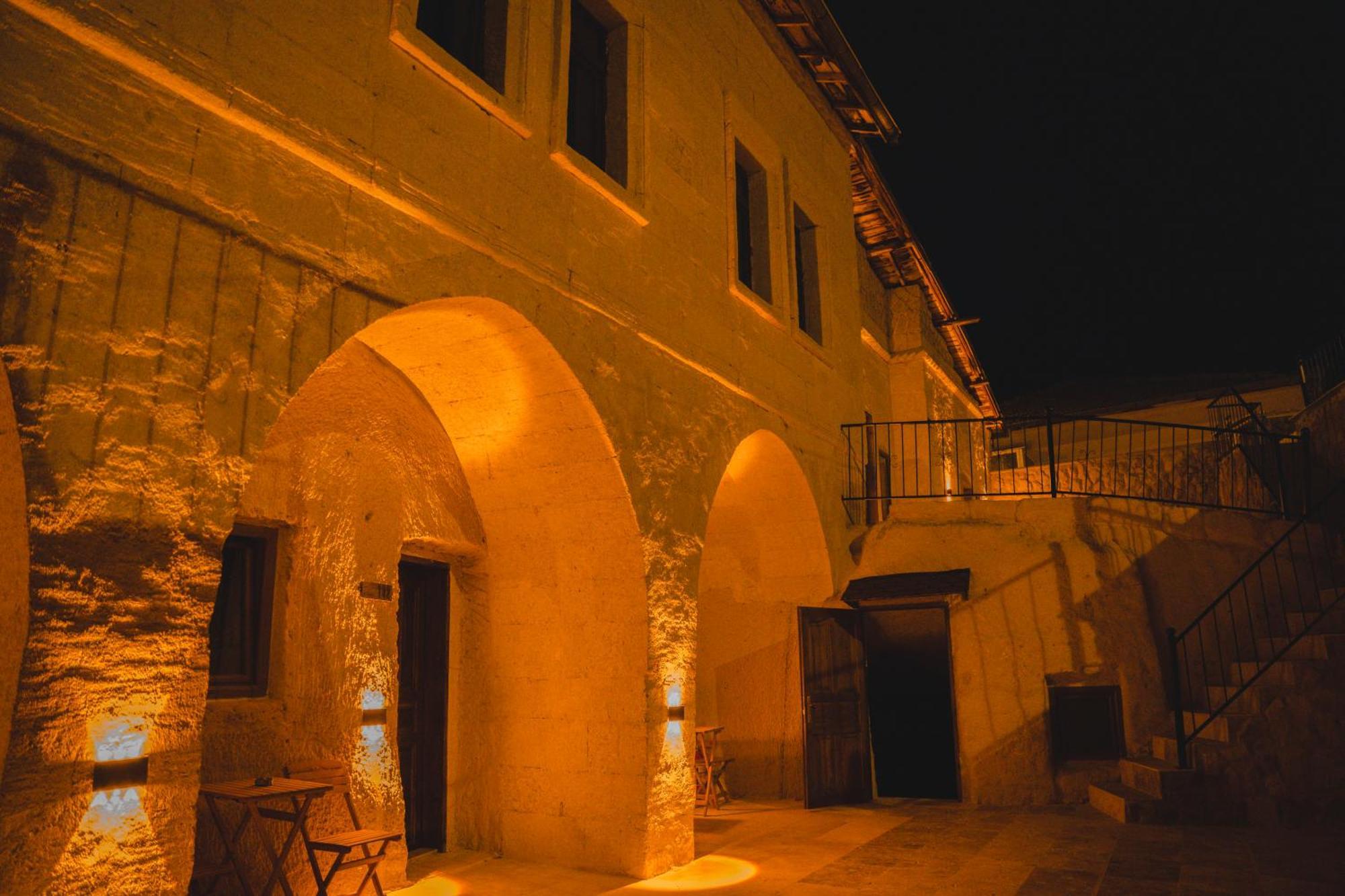 Daphne Cave Hotel Аванос Экстерьер фото