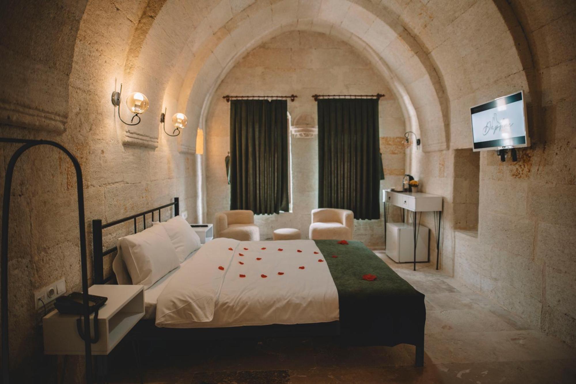 Daphne Cave Hotel Аванос Экстерьер фото